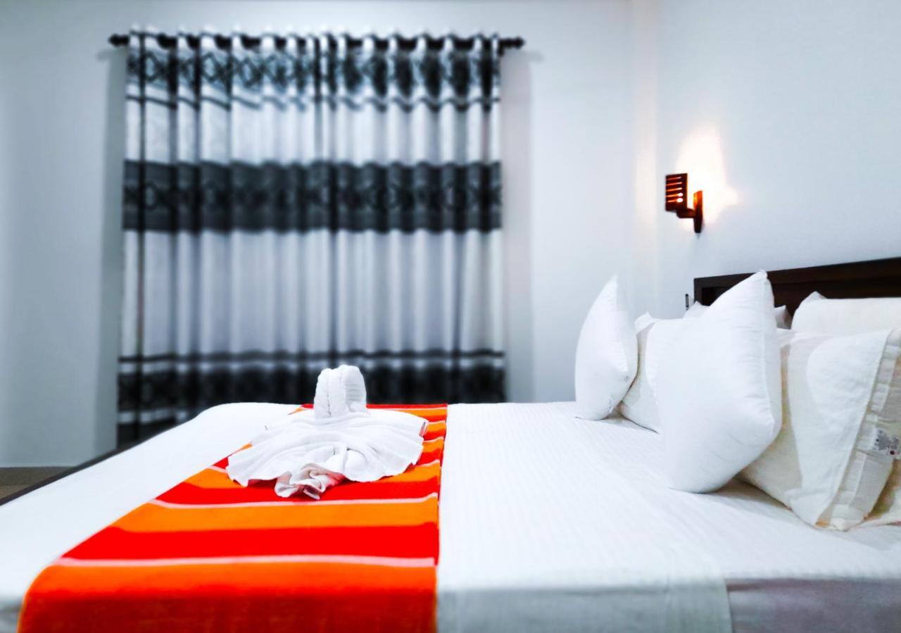Scenery River Star Hotel Hikkaduwa Ngoại thất bức ảnh