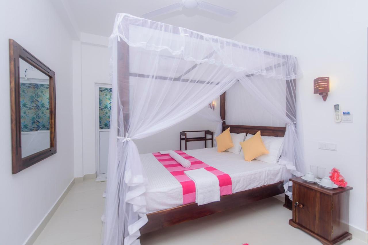 Scenery River Star Hotel Hikkaduwa Ngoại thất bức ảnh