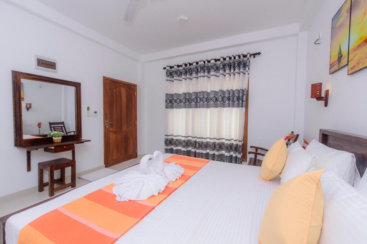 Scenery River Star Hotel Hikkaduwa Ngoại thất bức ảnh