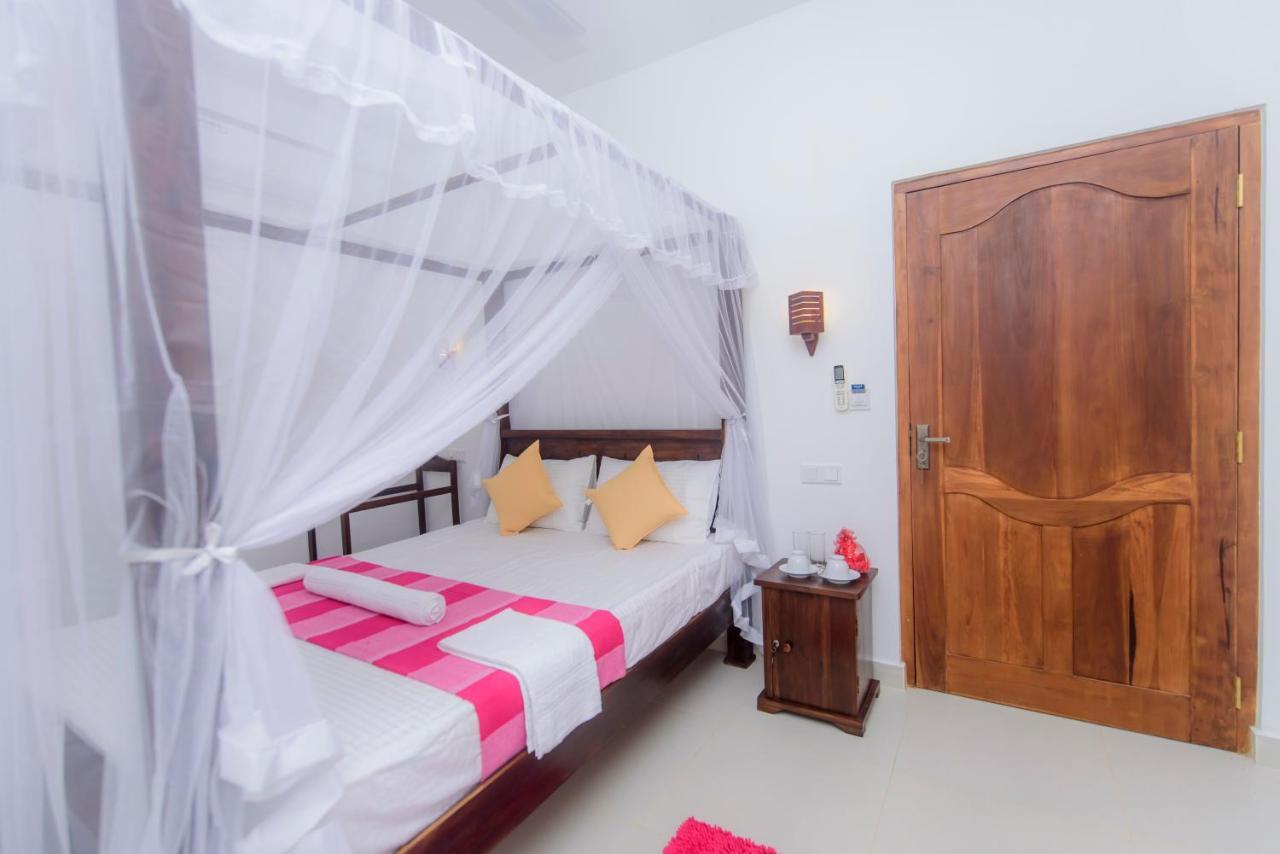 Scenery River Star Hotel Hikkaduwa Ngoại thất bức ảnh
