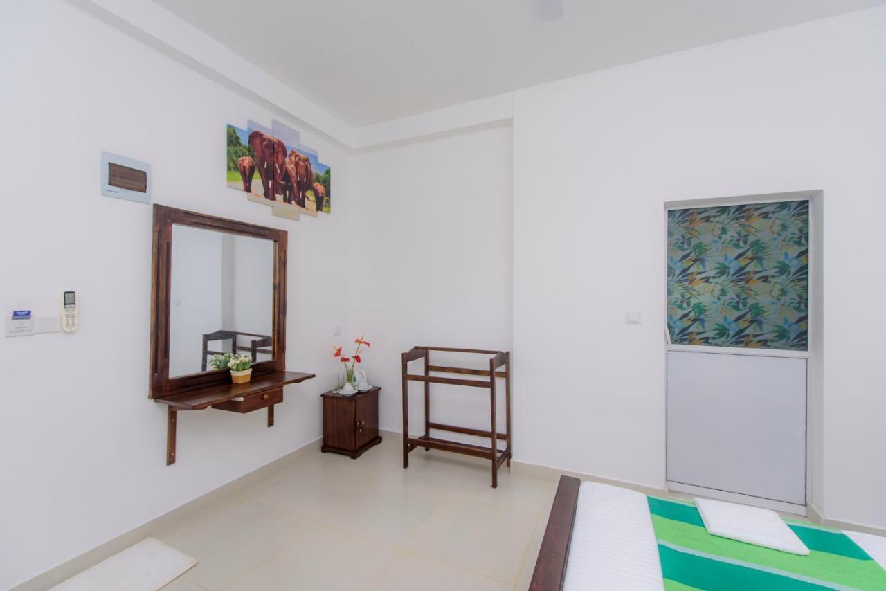 Scenery River Star Hotel Hikkaduwa Ngoại thất bức ảnh