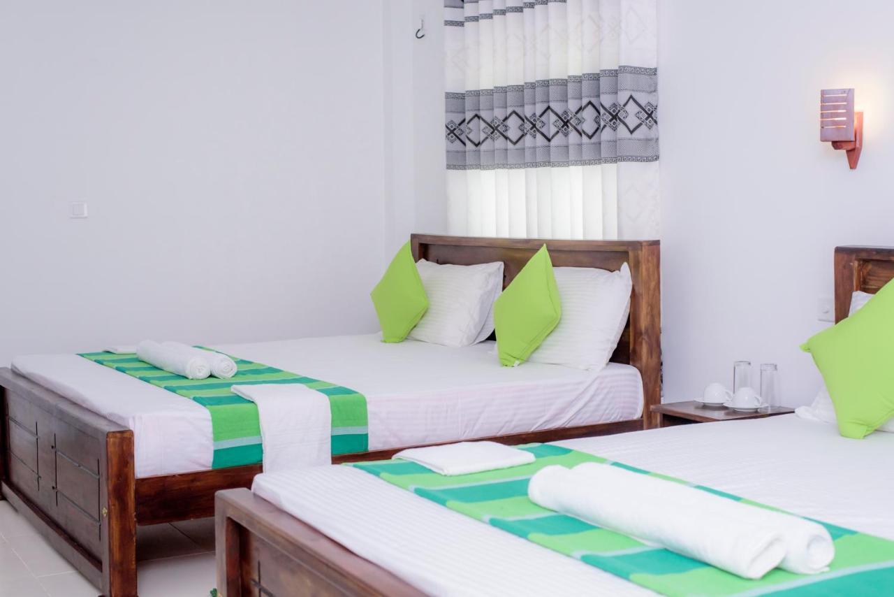 Scenery River Star Hotel Hikkaduwa Ngoại thất bức ảnh