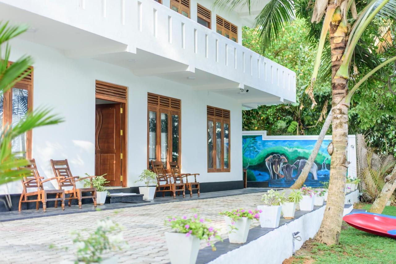 Scenery River Star Hotel Hikkaduwa Ngoại thất bức ảnh