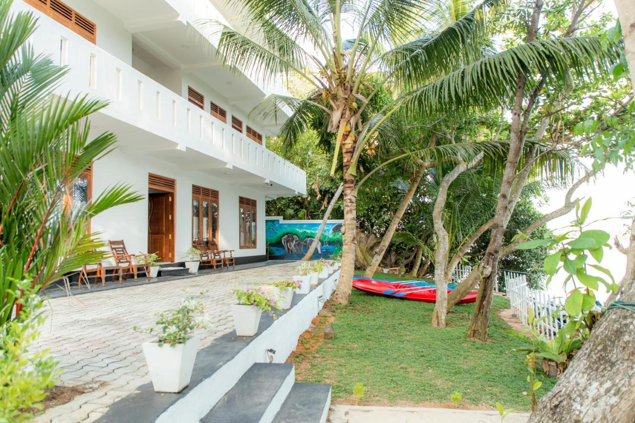 Scenery River Star Hotel Hikkaduwa Ngoại thất bức ảnh