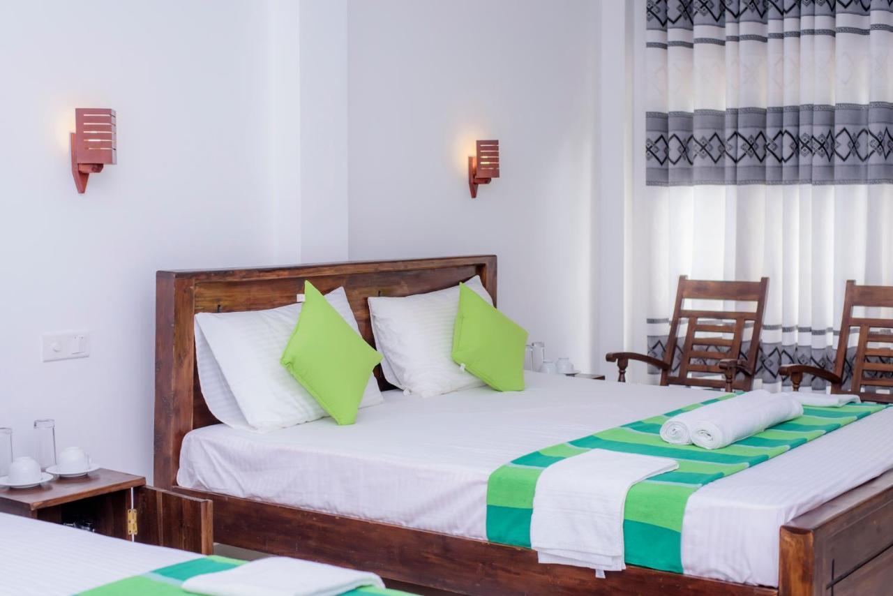 Scenery River Star Hotel Hikkaduwa Ngoại thất bức ảnh